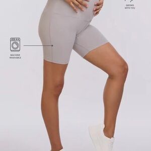 Motherhood Maternity over the belly ribbed biker pregnancy workout shorts    Ops